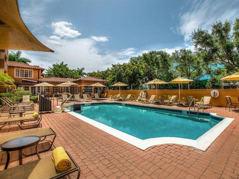 Inn Of Naples, Tapestry Collection By Hilton Exterior foto