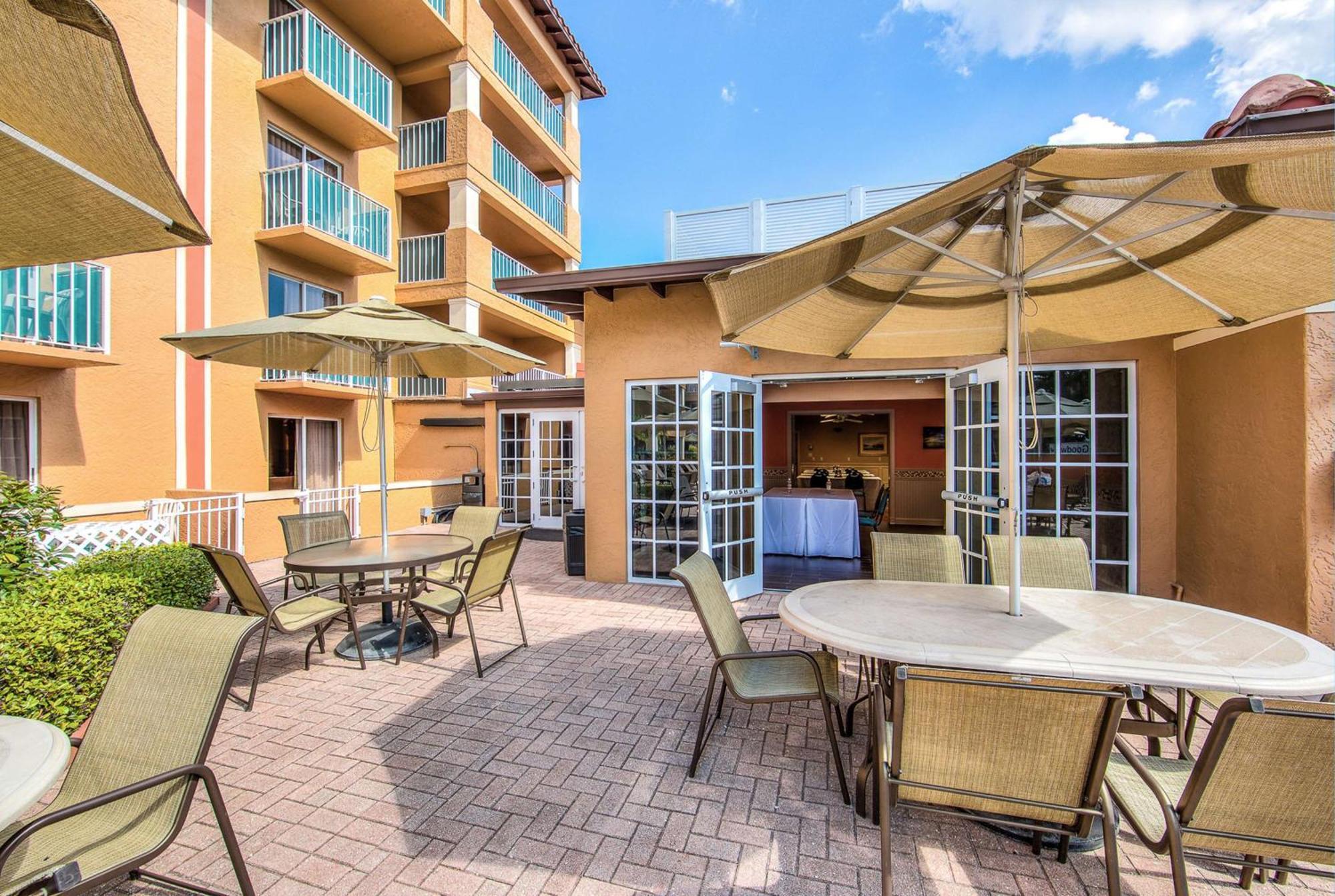 Inn Of Naples, Tapestry Collection By Hilton Exterior foto